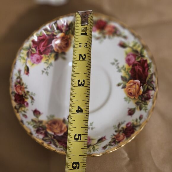 ROYAL ALBERT Bone China England Old Country Rose Teacup + Saucer Dainty Teatime - Picture 3 of 8
